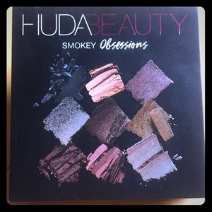 Authentic Huda Beauty Smoky Obsessions Palette